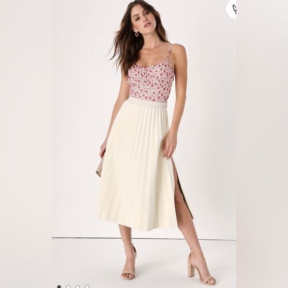Lulus Dresses & Skirts - Lulu’s Pleat Cute Ivory Vegan Leather Pleated Midi Skirt Size S